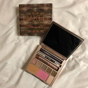 Gently Used Naked on the Run Palette